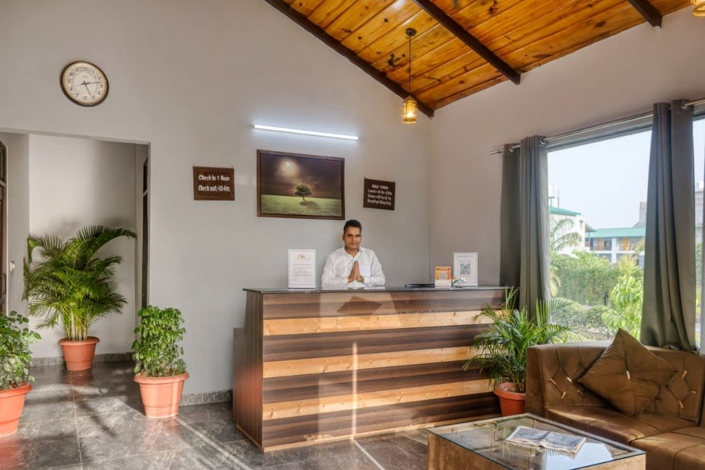Executive Welcome Reception & Guest Lounge